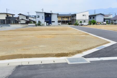 農地を相続したら駐車場にできる？──公務員が知っておきたい「農地転用」の基本と注意点