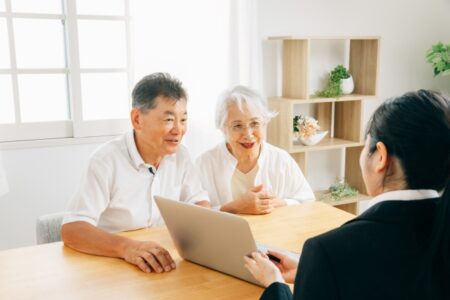 有料老人ホームの登録制が始まる？高齢者と家族が知っておきたい新しい基準