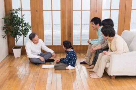 親のお金を「代わりに管理したい」と思ったら──信託・委任・任意後見の違いと注意点